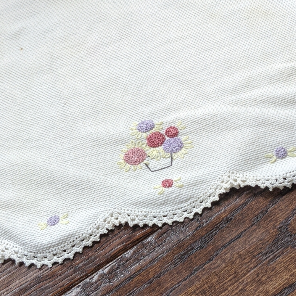 Vintage Embroidered Table Dresser Scarf Runner